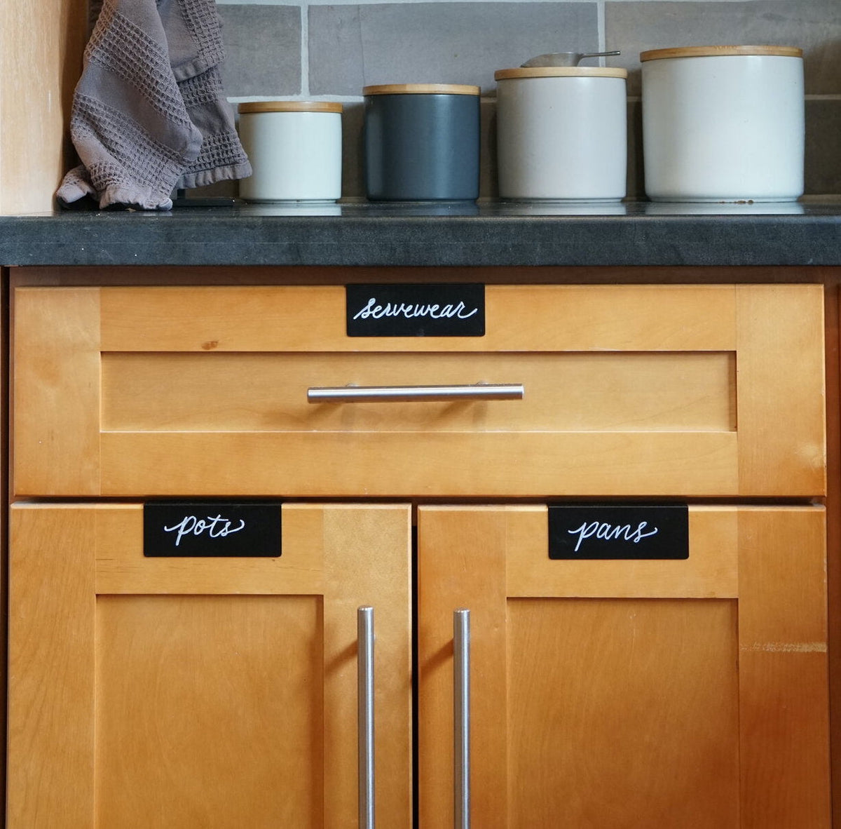 Cabinet Label Clip 8 pack • Black